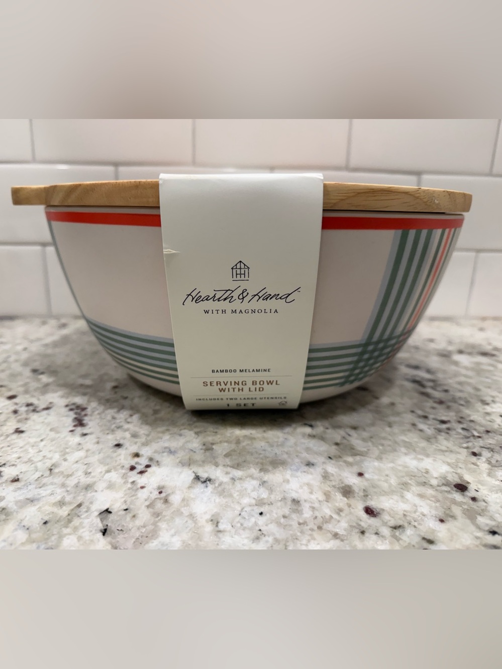 Hearth & Hand Summer Plaid
Melamine Serving Bowl w/Lid (no utensils)